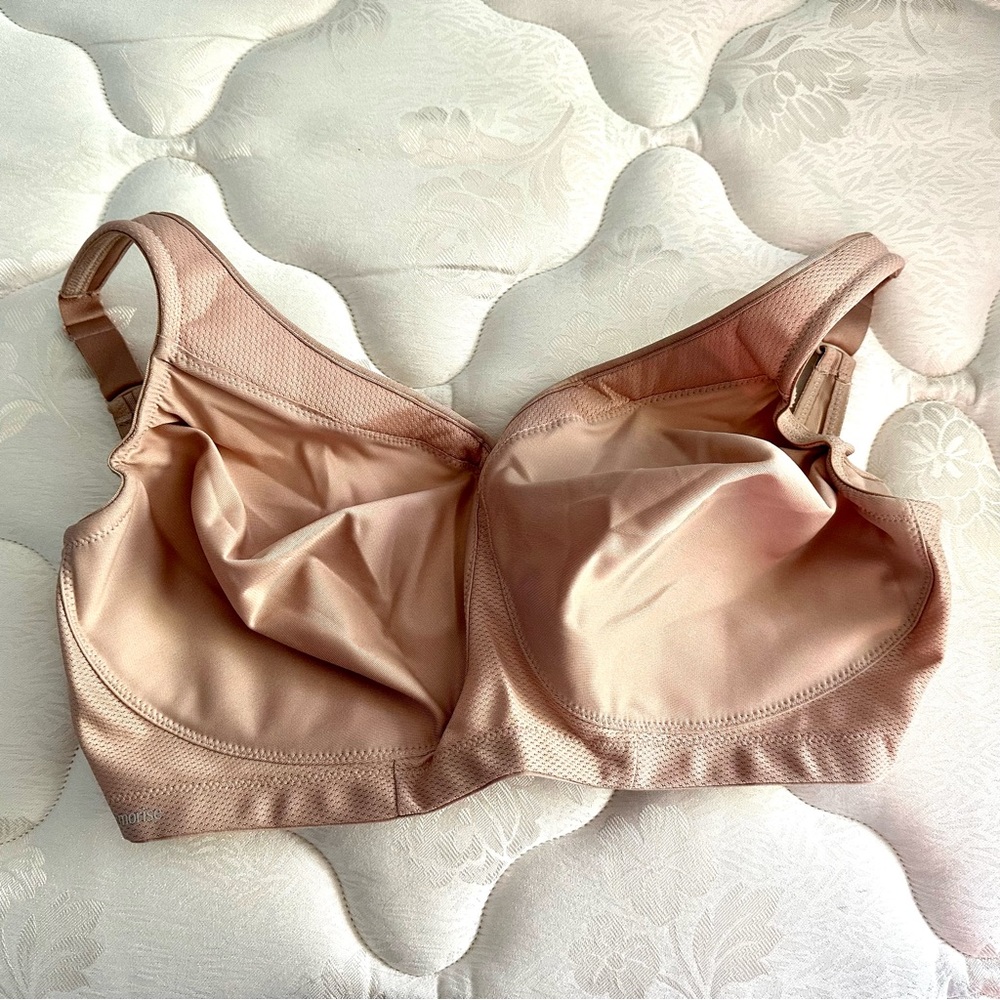 NEW GLAMORISE MagicLift Bra - NUDE Size 38I